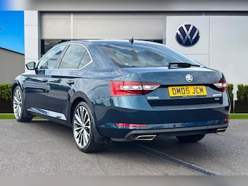 Used Skoda Superb 2017 for sale - 75549705: Photo