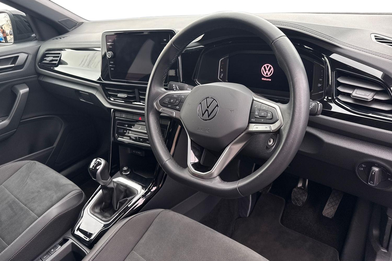 Used Volkswagen T-Roc 2023 for sale - 77493936: Photo 13