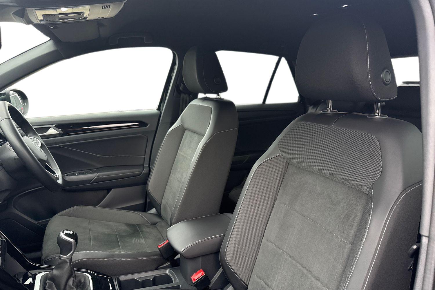 Used Volkswagen T-Roc 2023 for sale - 77493936: Photo 15