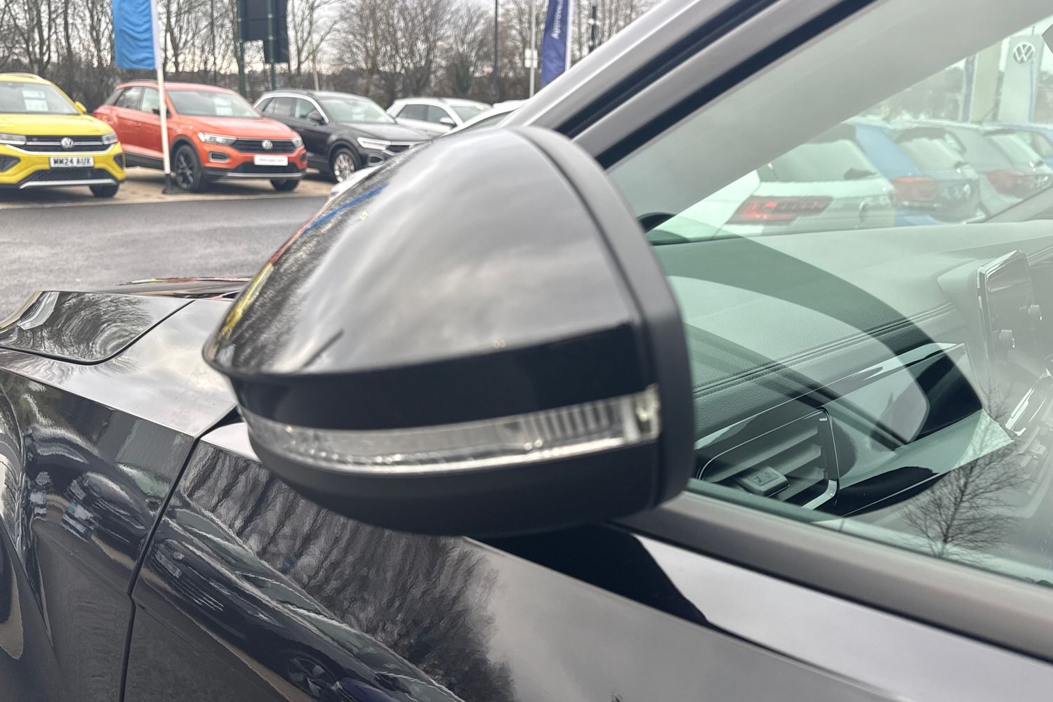 Used Volkswagen T-Roc 2023 for sale - 77493936: Photo 25