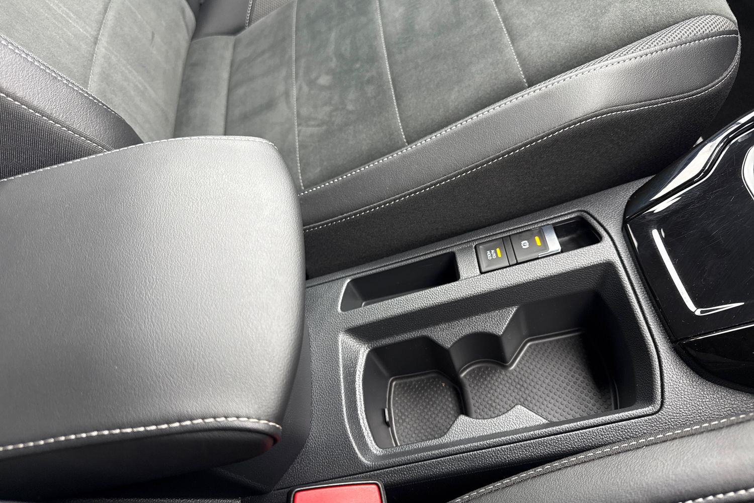 Used Volkswagen T-Roc 2023 for sale - 77493936: Photo 34