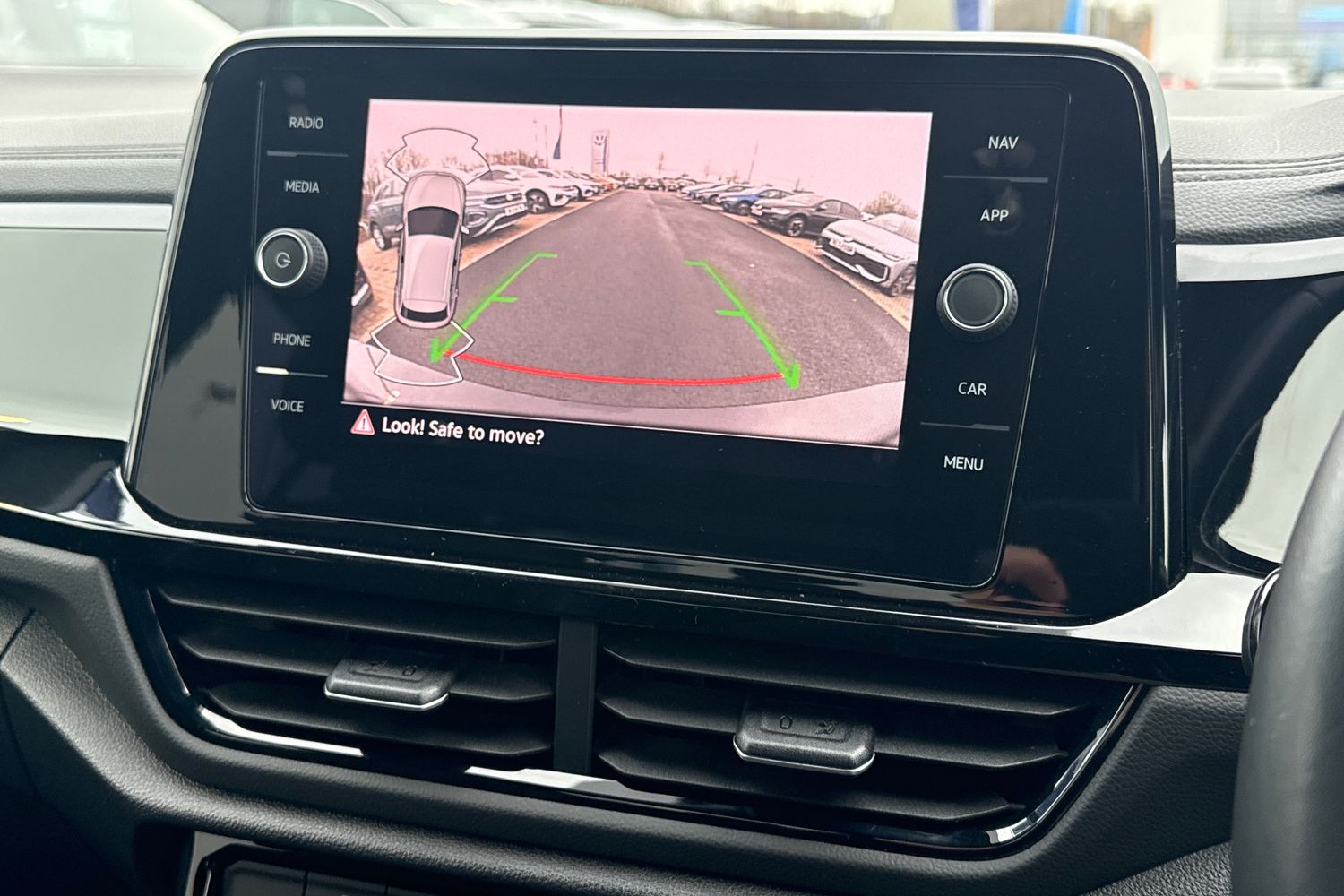 Used Volkswagen T-Roc 2023 for sale - 77493936: Photo 36