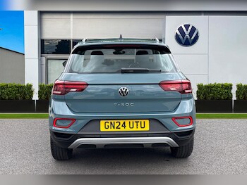 Used Volkswagen T-Roc 2024 for sale - 75367751: Photo