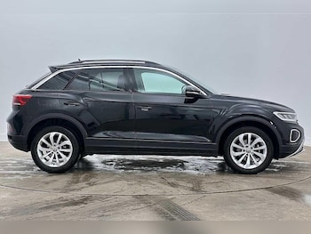 Used Volkswagen T-Roc 2025 for sale - 79418697: Photo