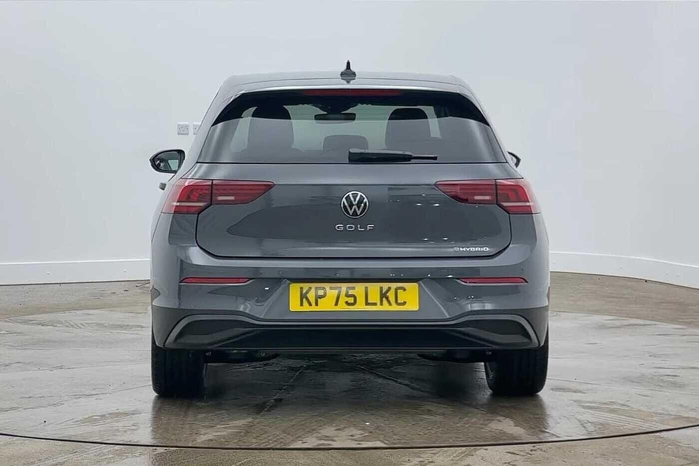 Used Volkswagen Golf 2025 for sale - 77666250: Photo 8