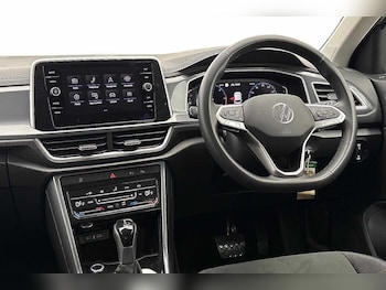 Used Volkswagen T-Roc 2025 for sale - 79418815: Photo