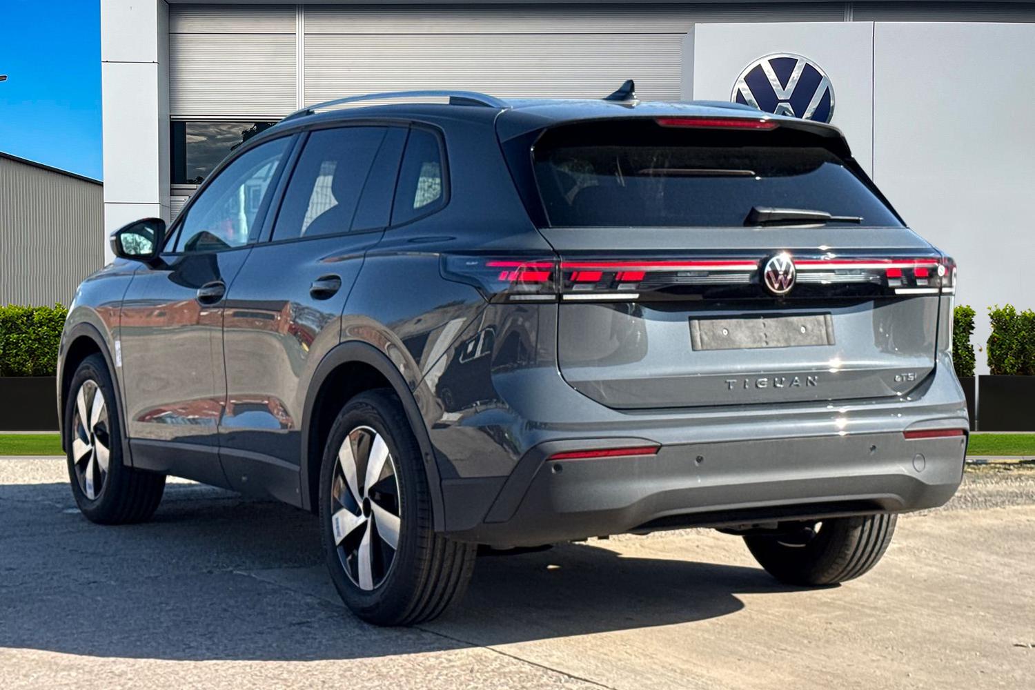 Used Volkswagen Tiguan 2026 for sale - 78218297: Photo 2