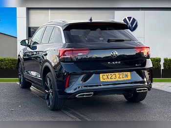 Used Volkswagen T-Roc 2023 for sale - 76411716: Photo