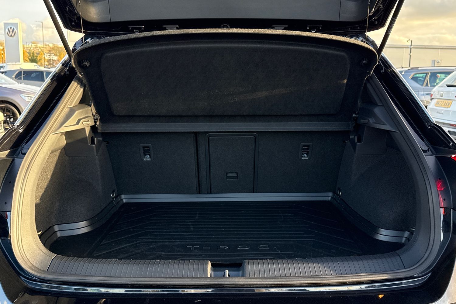 Used Volkswagen T-Roc 2023 for sale - 76411716: Photo 7