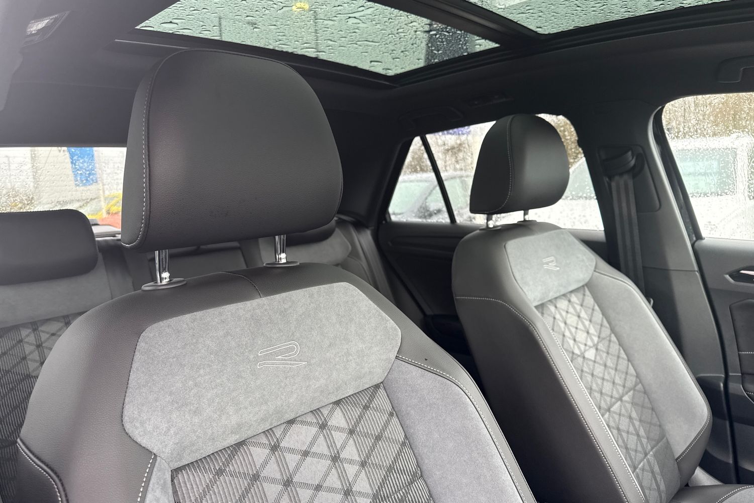 Used Volkswagen T-Roc 2025 for sale - 77742118: Photo 24