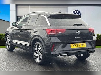 Used Volkswagen T-Roc 2025 for sale - 77742118: Photo