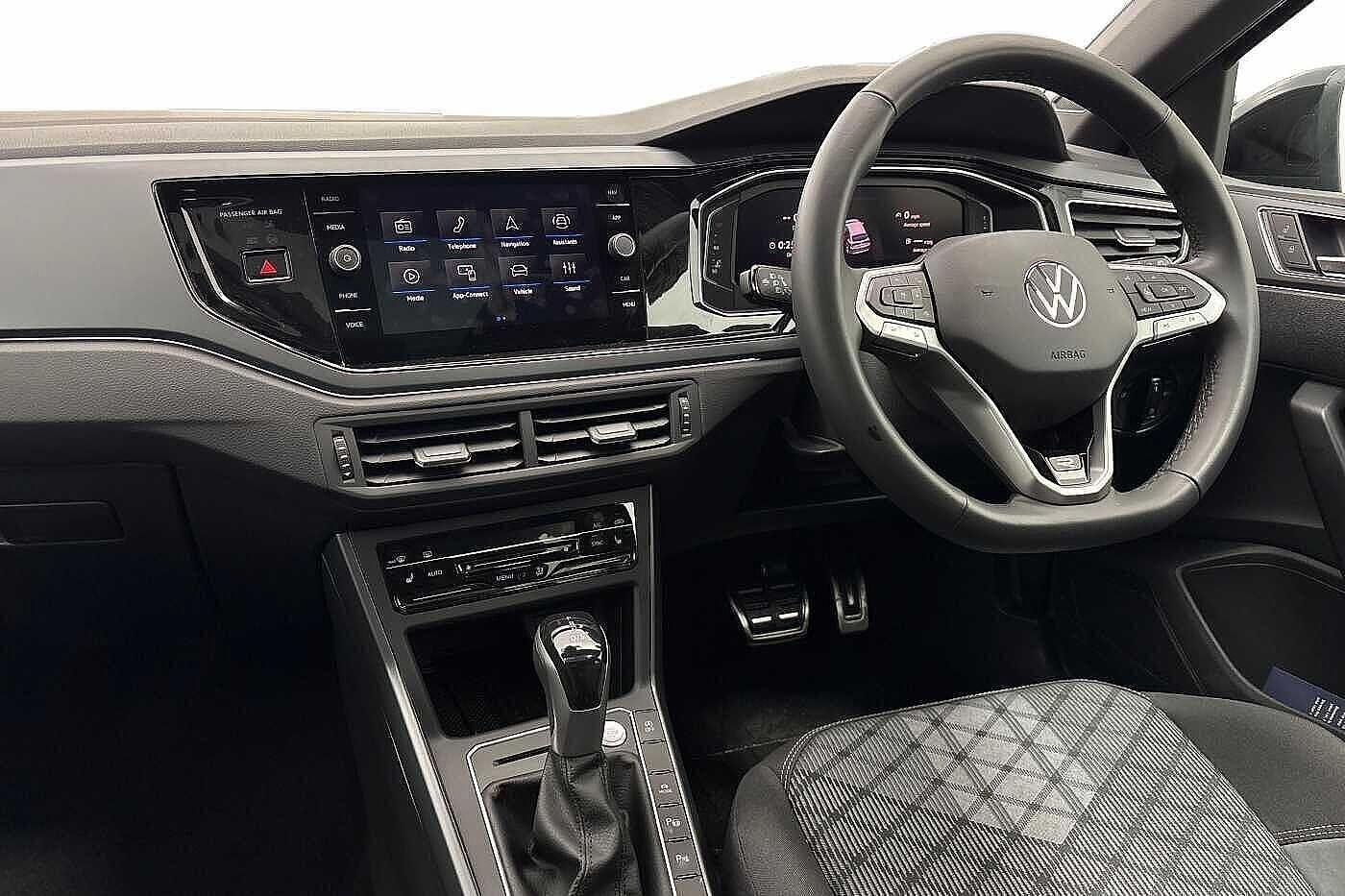 Used Volkswagen Taigo 2025 for sale - 77666275: Photo 2