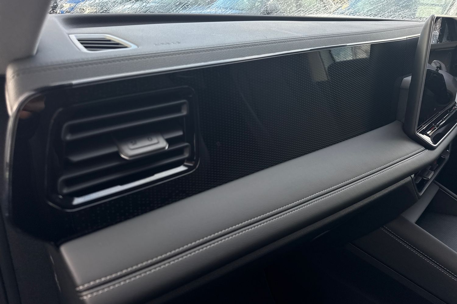 Used Volkswagen Tiguan 2024 for sale - 77773974: Photo 32