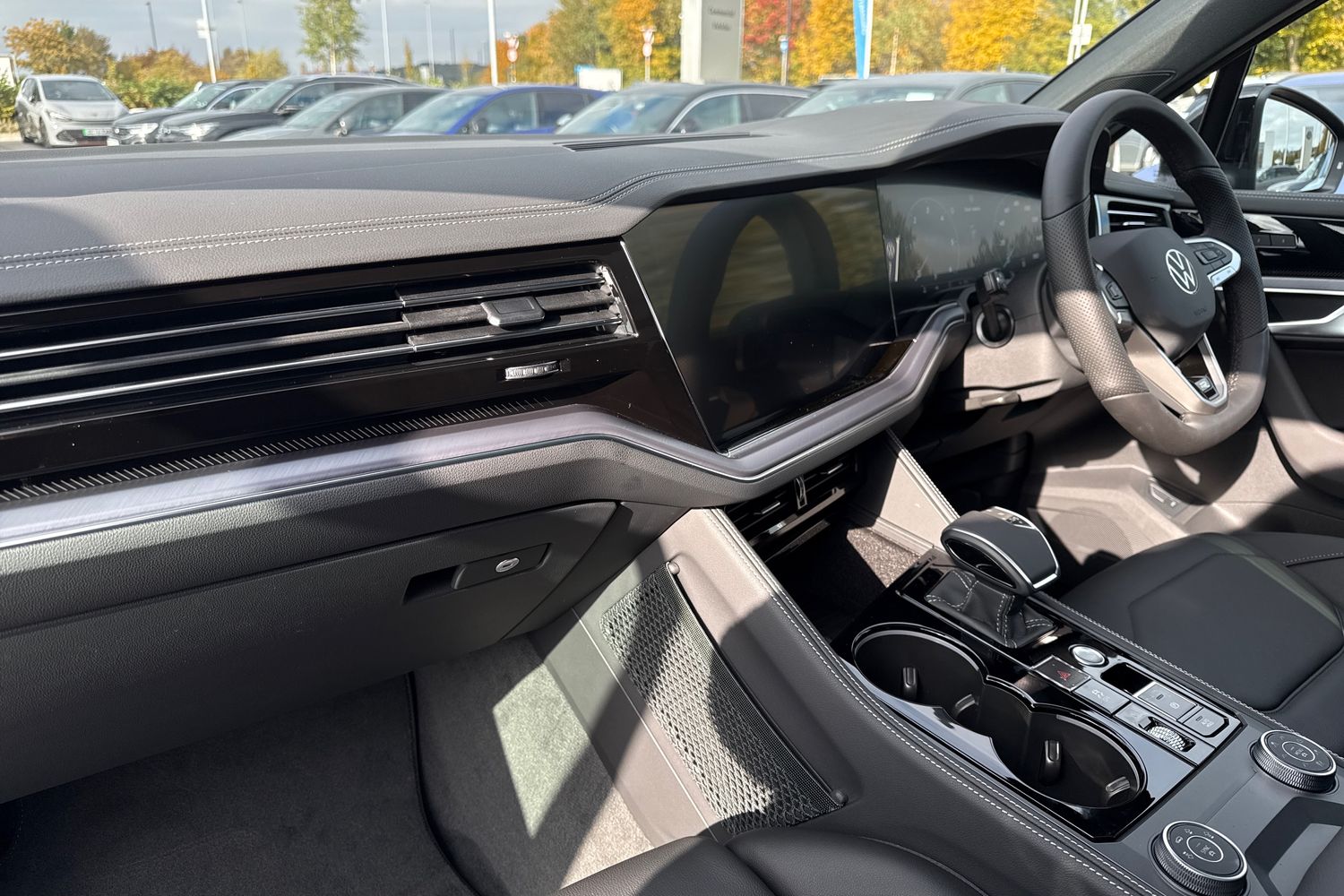 Used Volkswagen Touareg 2025 for sale - 75919657: Photo 14