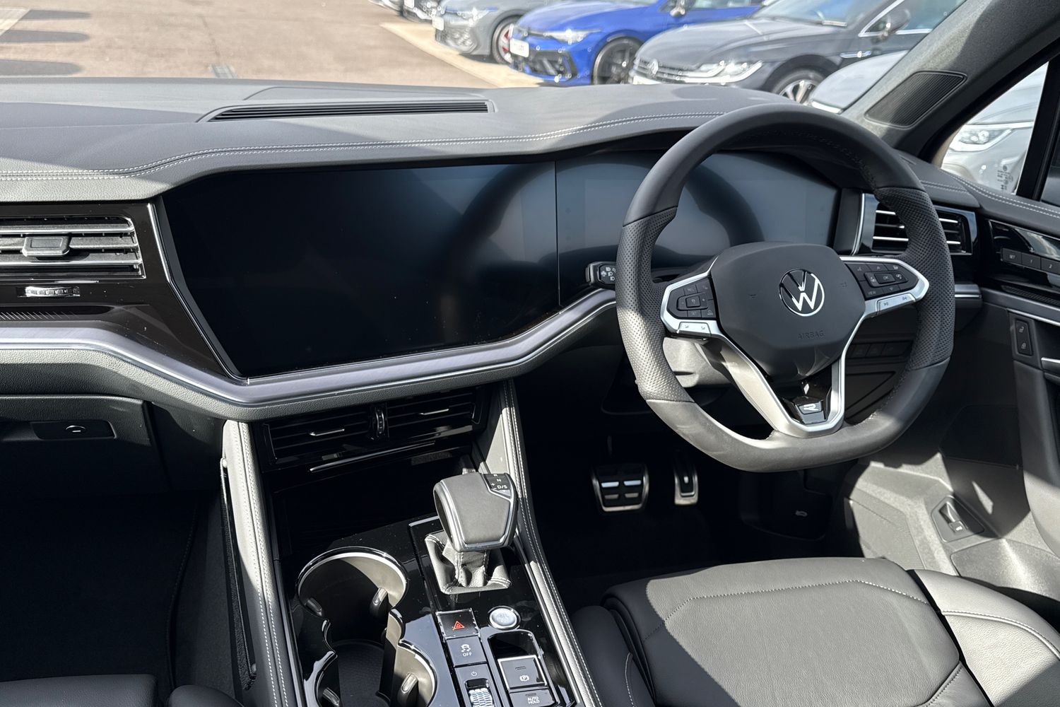 Used Volkswagen Touareg 2025 for sale - 75919657: Photo 17