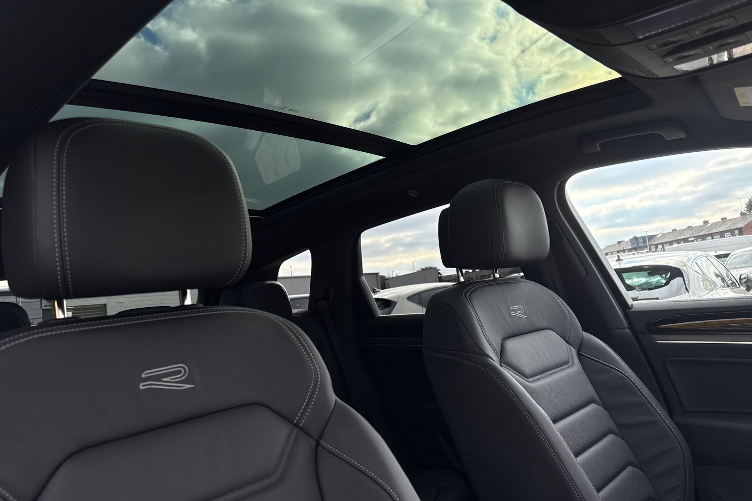 Used Volkswagen Touareg 2025 for sale - 75919657: Photo 23