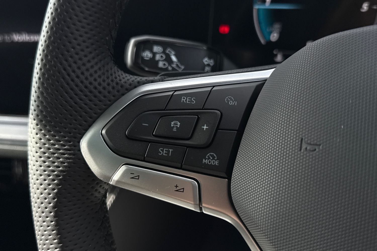 Used Volkswagen Touareg 2025 for sale - 75919657: Photo 39