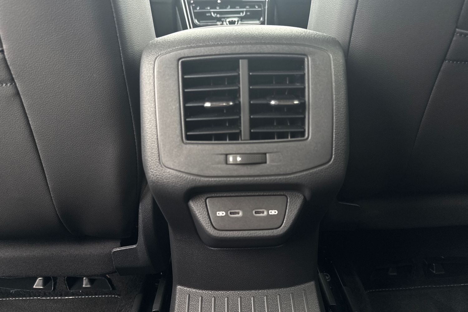 Used Volkswagen T-Roc 2025 for sale - 77147519: Photo 30