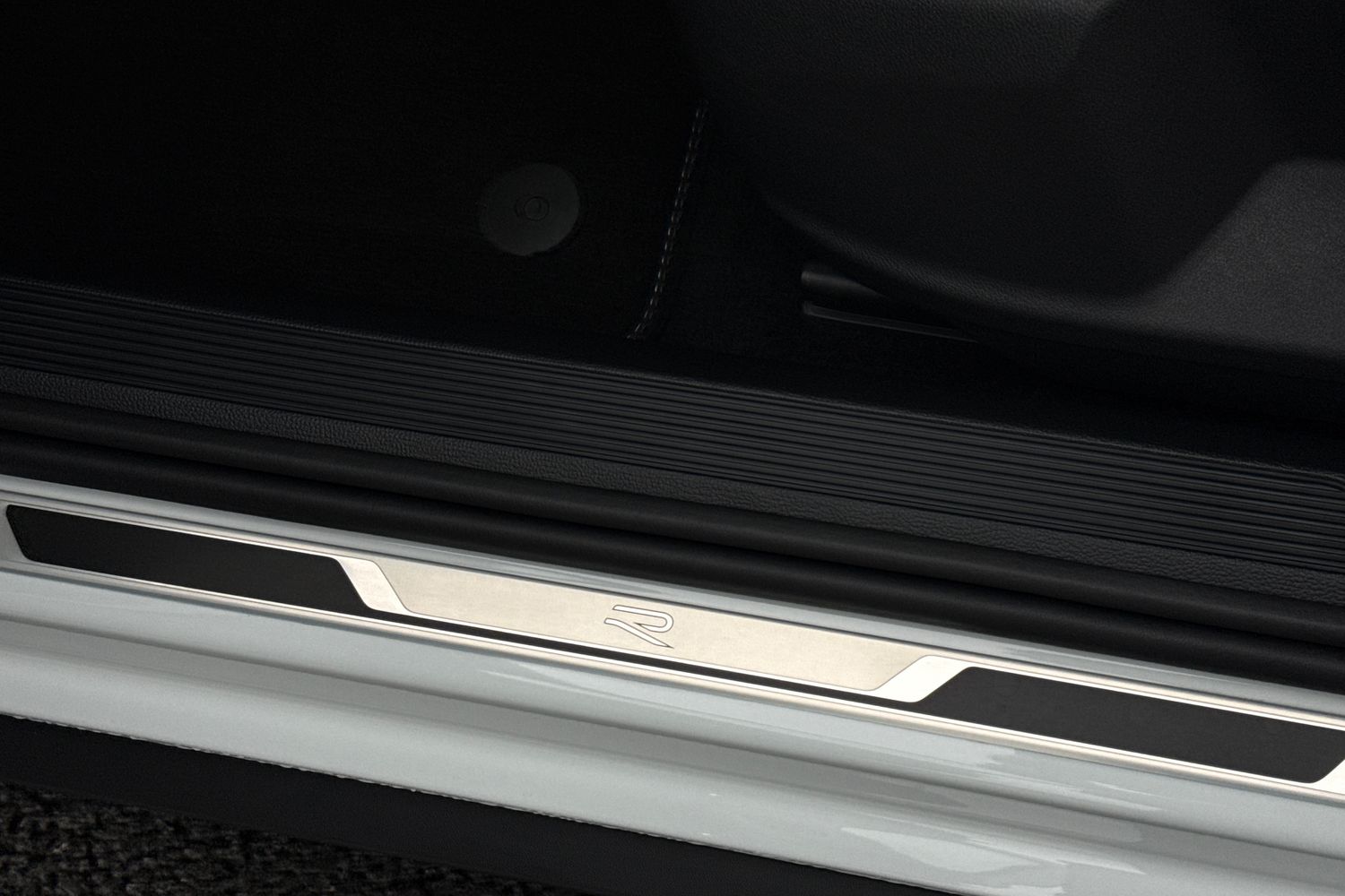 Used Volkswagen T-Roc 2025 for sale - 77147519: Photo 33