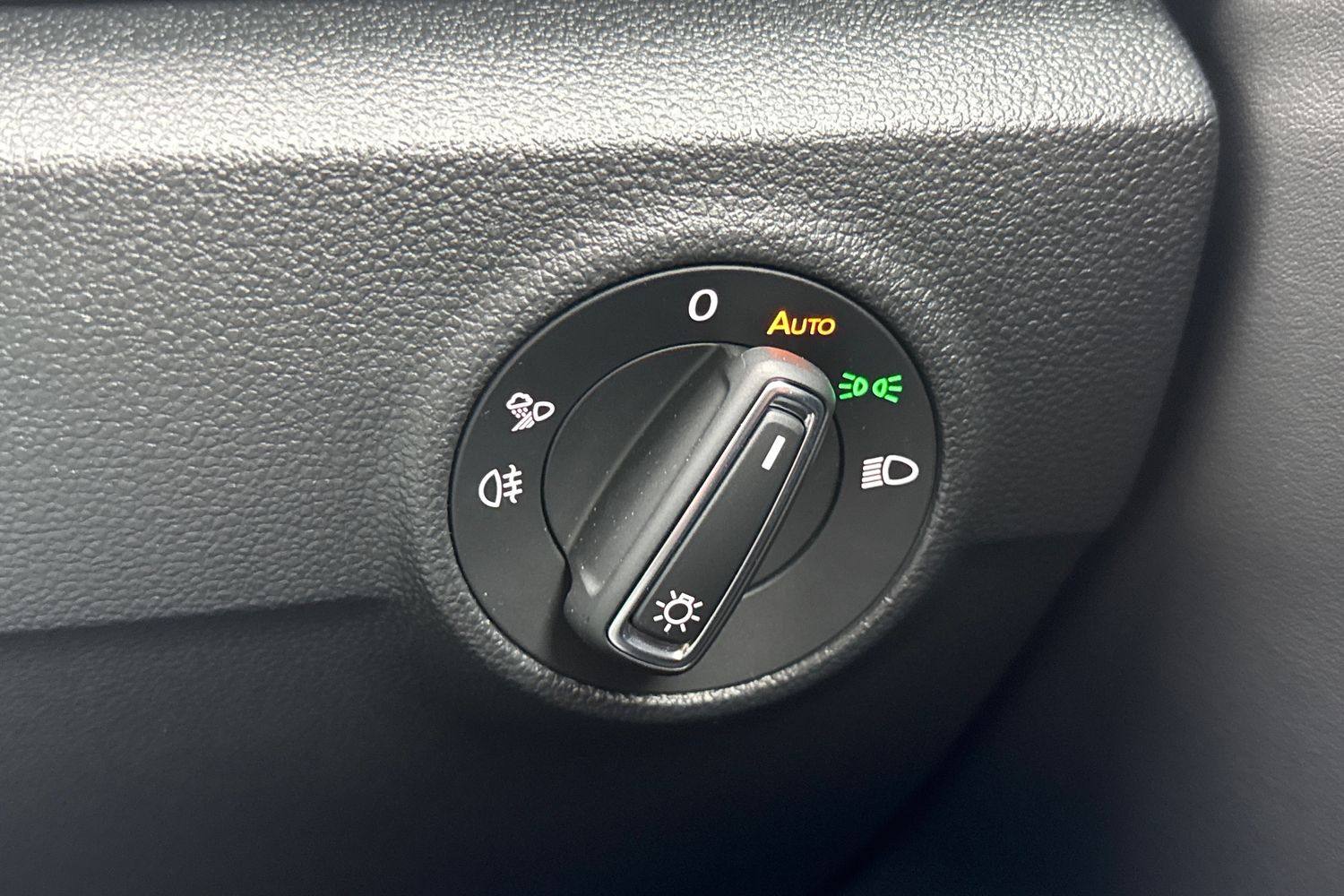 Used Volkswagen T-Roc 2025 for sale - 77147519: Photo 37