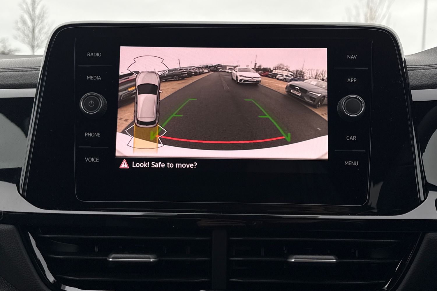 Used Volkswagen T-Roc 2025 for sale - 77147519: Photo 42