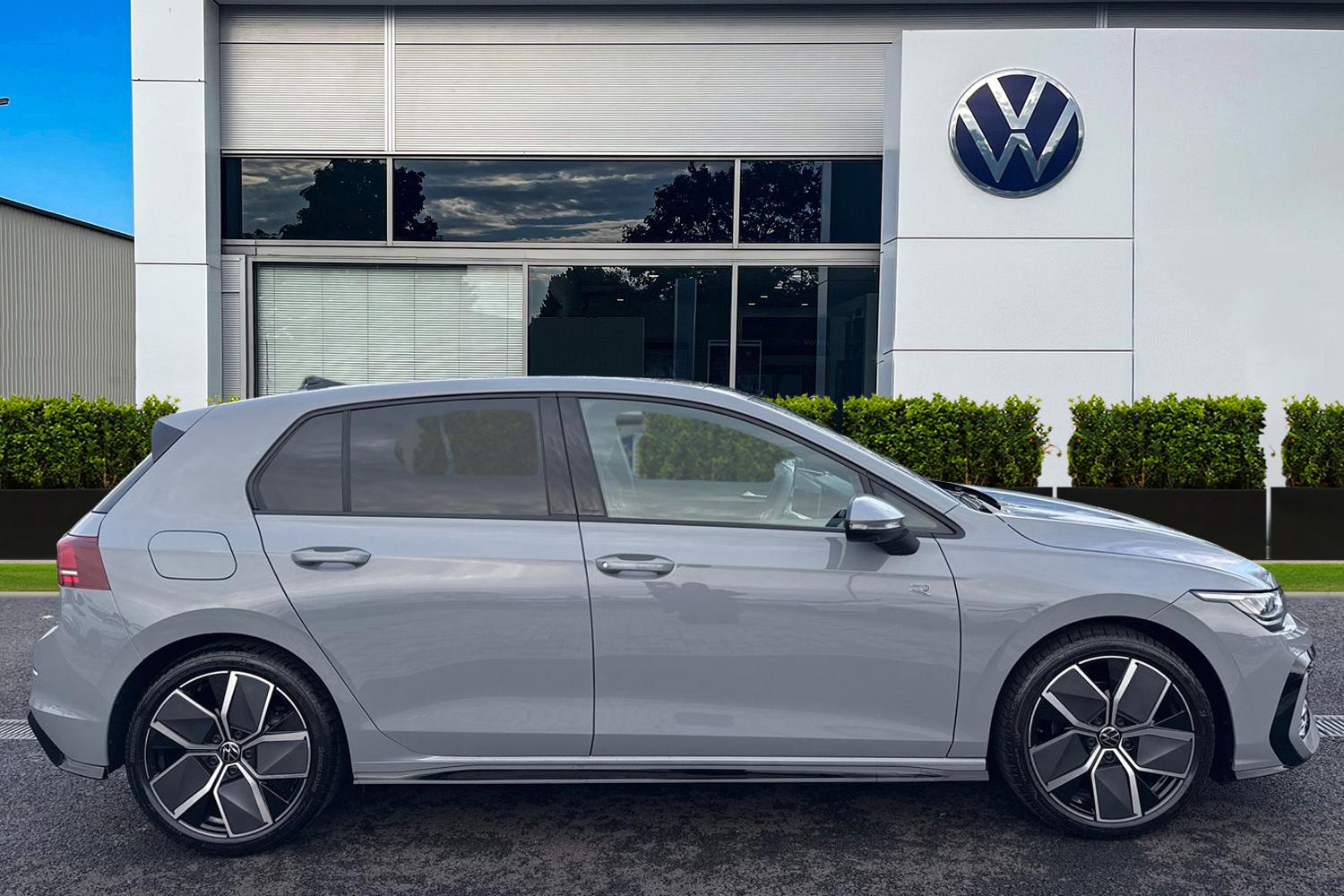 Used Volkswagen Golf 2025 for sale - 76844546: Photo 3