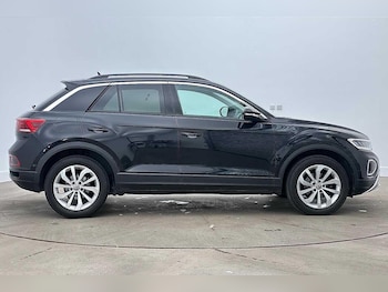 Used Volkswagen T-Roc 2025 for sale - 79068674: Photo