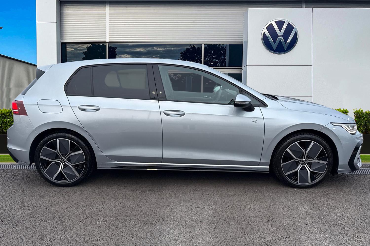 Used Volkswagen Golf 2025 for sale - 77421564: Photo 3