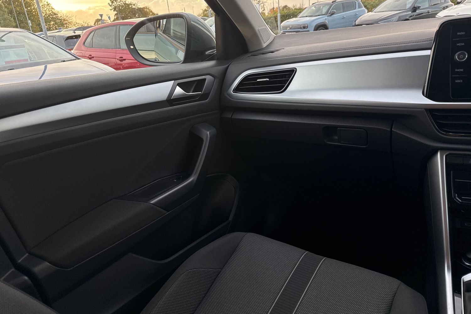 Used Volkswagen T-Roc 2025 for sale - 76288299: Photo 19