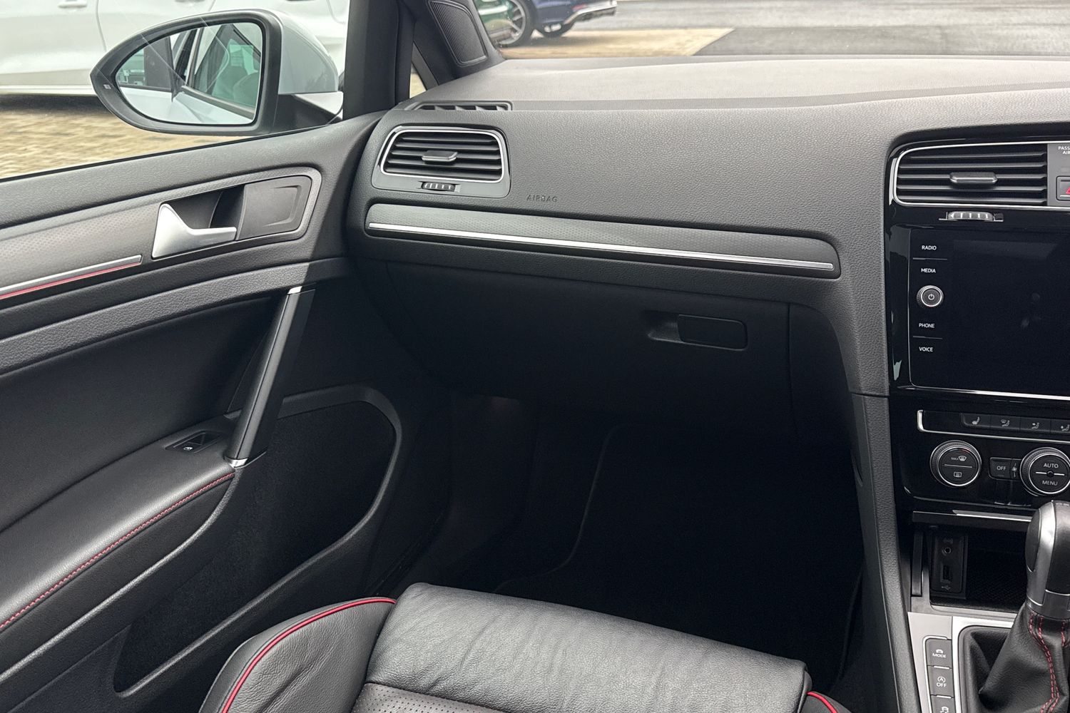 Used Volkswagen Golf 2018 for sale - 76460986: Photo 15