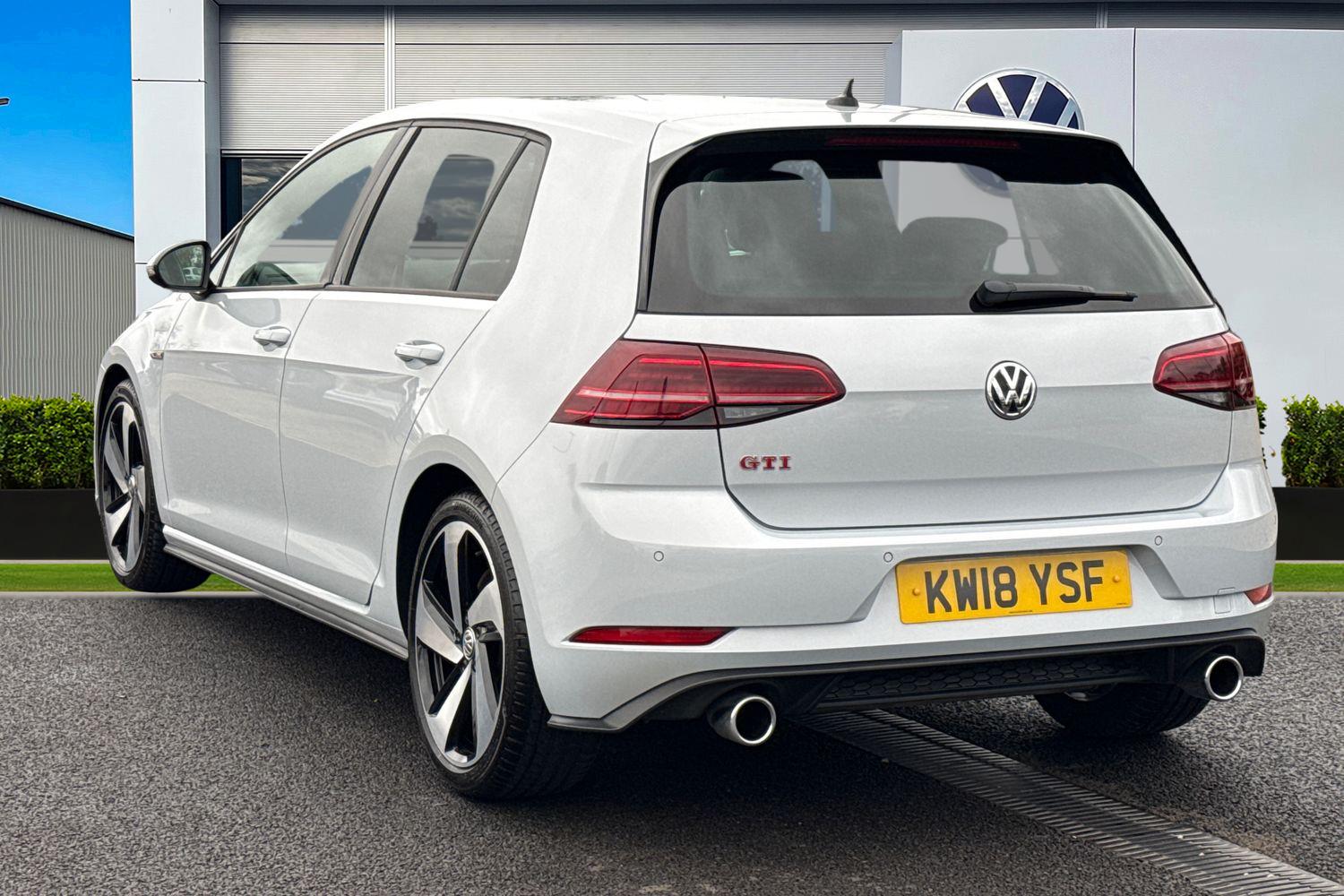 Used Volkswagen Golf 2018 for sale - 76460986: Photo 2