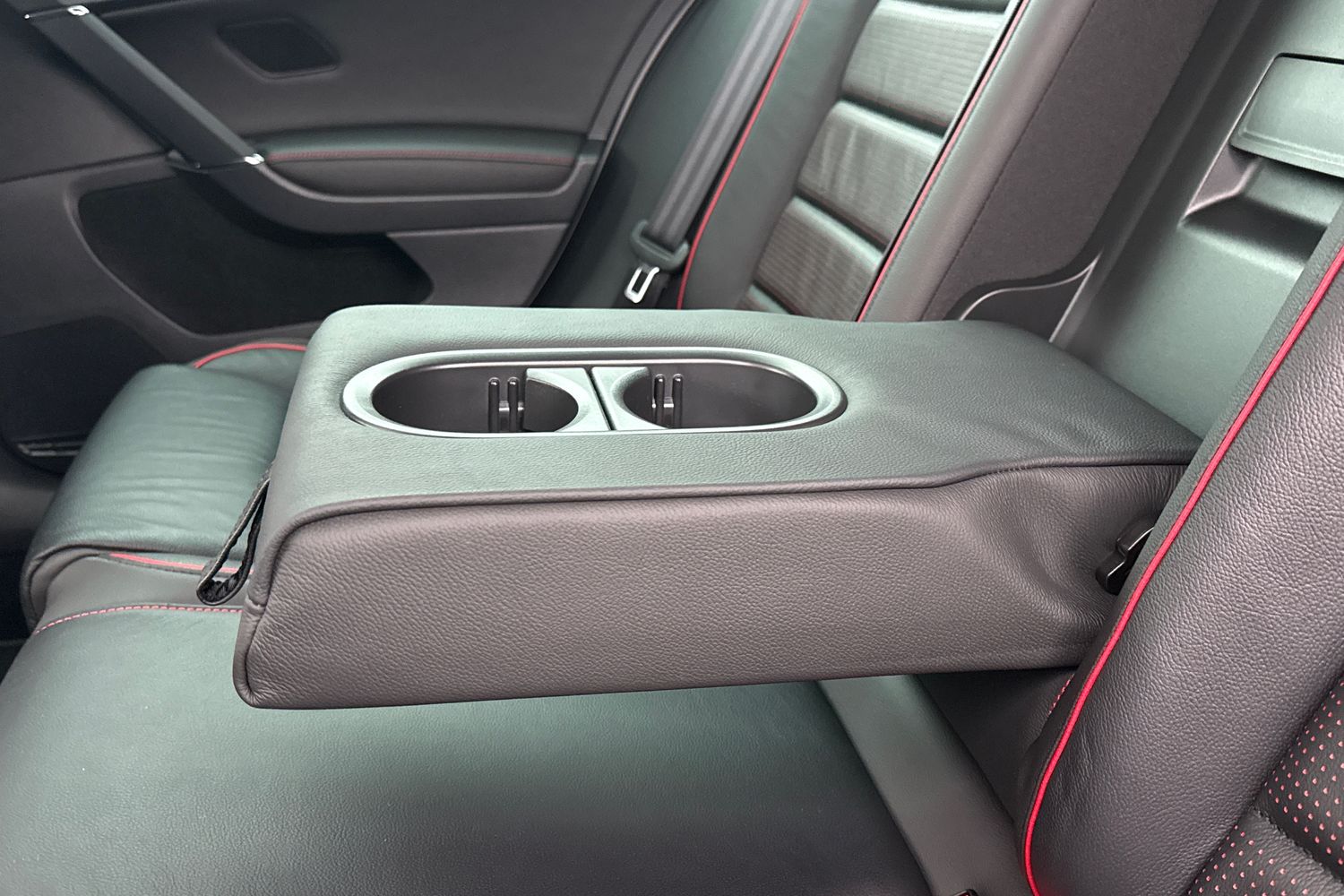 Used Volkswagen Golf 2018 for sale - 76460986: Photo 29