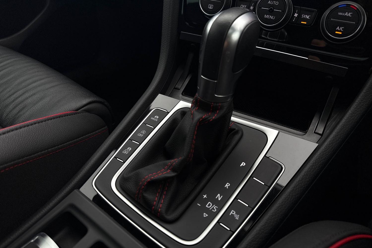 Used Volkswagen Golf 2018 for sale - 76460986: Photo 36