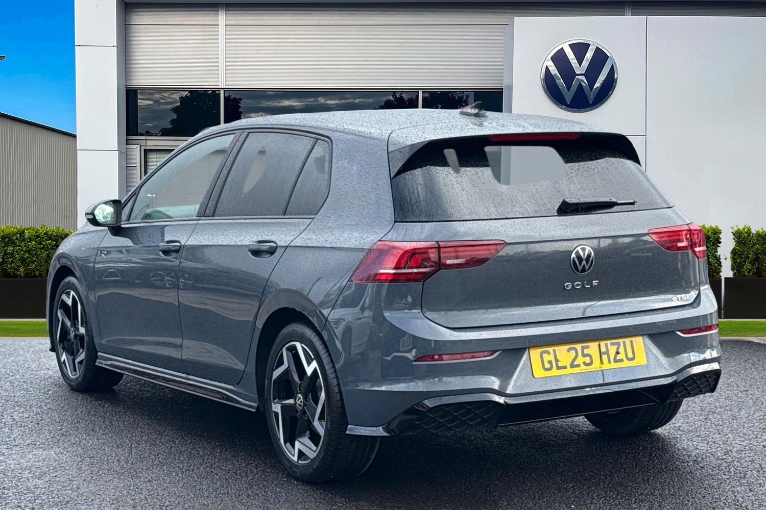 Used Volkswagen Golf 2025 for sale - 78024808: Photo 2