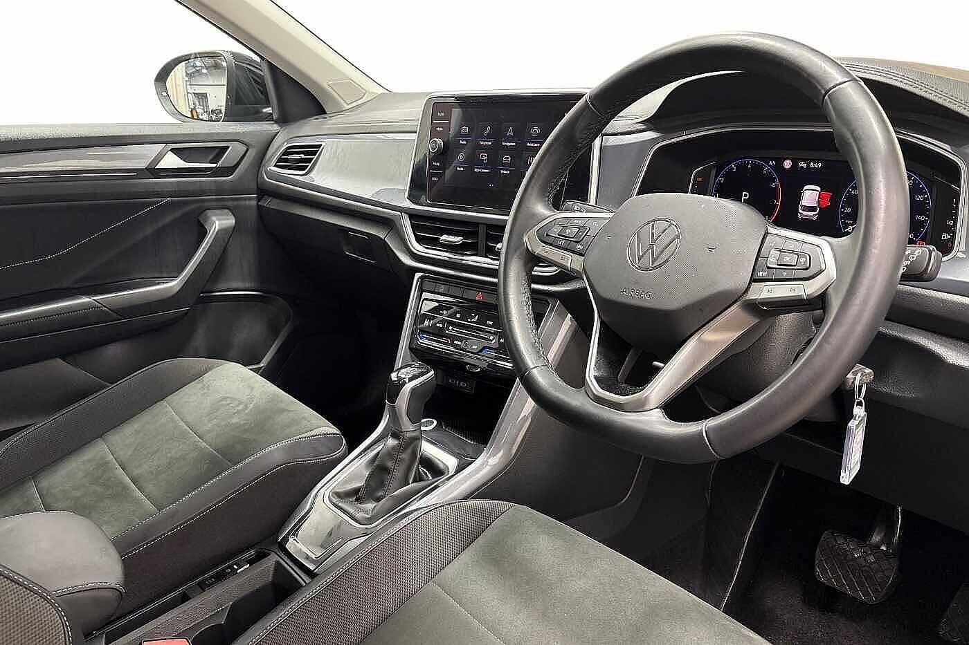 Used Volkswagen T-Roc 2024 for sale - 76665201: Photo 6