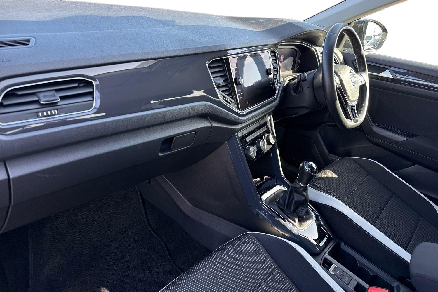 Used Volkswagen T-Roc 2021 for sale - 77919321: Photo 14