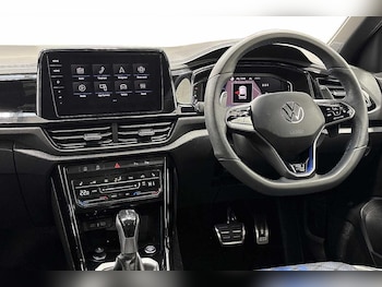 Used Volkswagen T-Roc 2025 for sale - 76820073: Photo