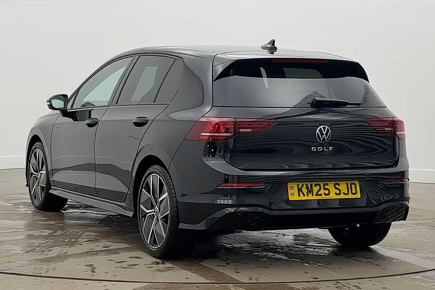 Used Volkswagen Golf 2025 for sale - 77287090: Photo 3