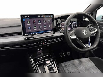 Used Volkswagen Golf 2025 for sale - 77820309: Photo