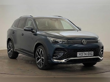 2025 - 2.0 TDI R-Line 5dr DSG **PAN ROOF + DRIVER ASSIST PACK**