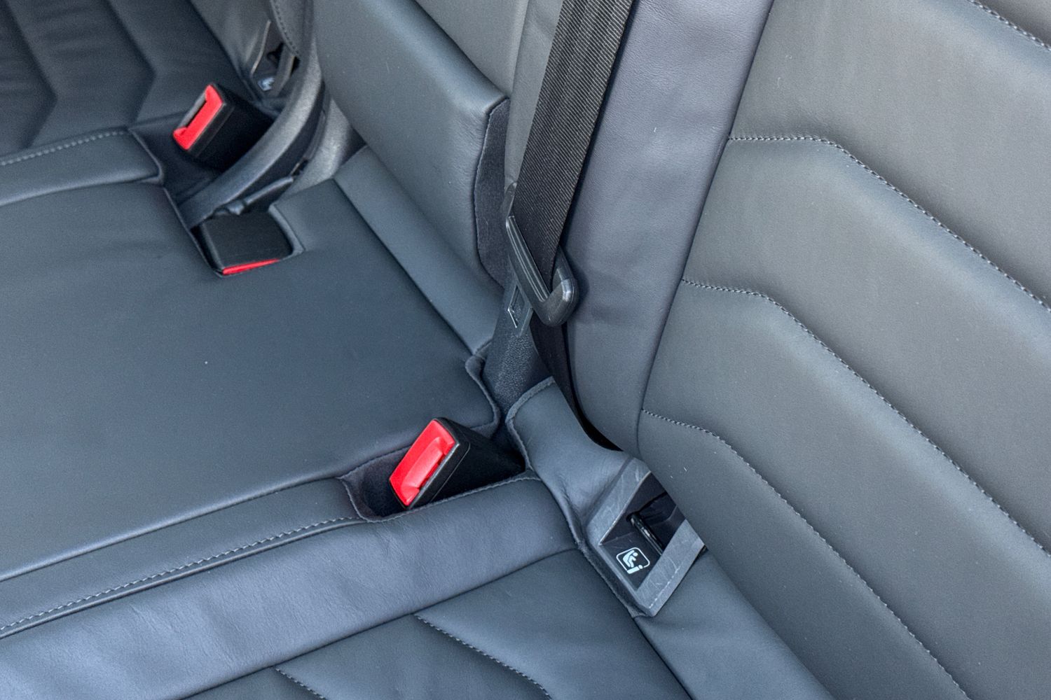 Used Volkswagen Touareg 2023 for sale - 77334273: Photo 32