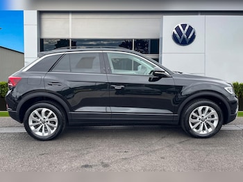 Used Volkswagen T-Roc 2025 for sale - 79308699: Photo
