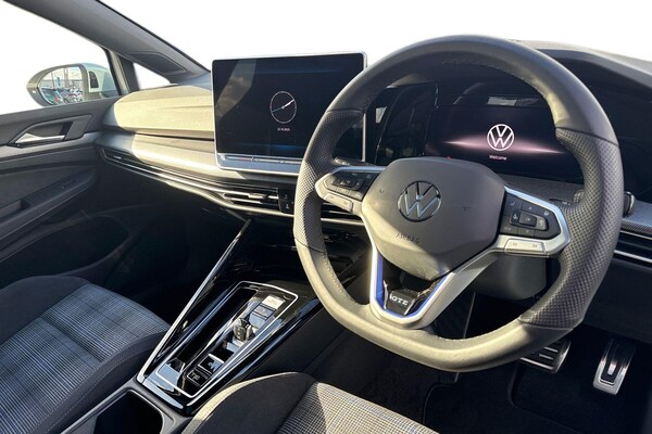 Used Volkswagen Golf 2025 for sale - 76299882: Photo 13