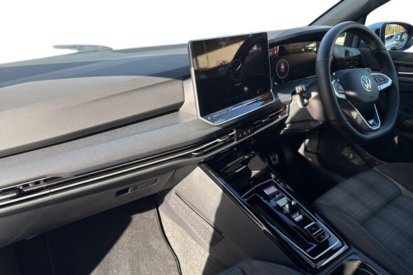 Used Volkswagen Golf 2025 for sale - 76299882: Photo 14
