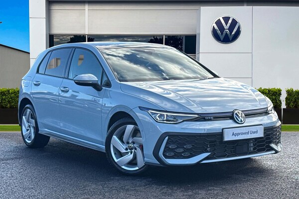 Used Volkswagen Golf 2025 for sale - 76299882: Photo 1
