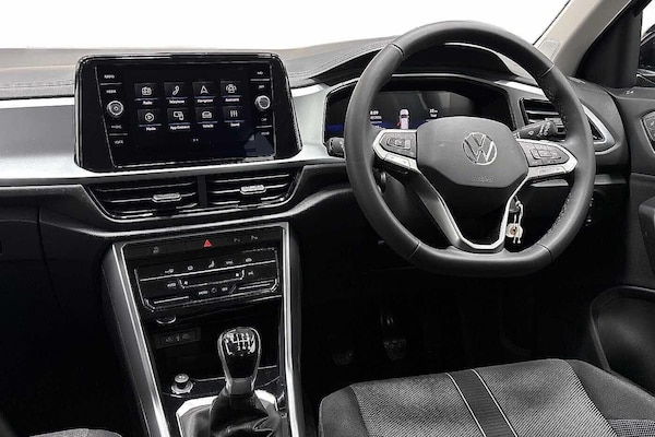 Used Volkswagen T-Roc 2024 for sale - 76207117: Photo 2