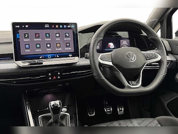 Used Volkswagen Golf 2025 for sale - 78681295: Photo