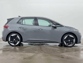 Used Volkswagen ID.3 2025 for sale - 77236053: Photo