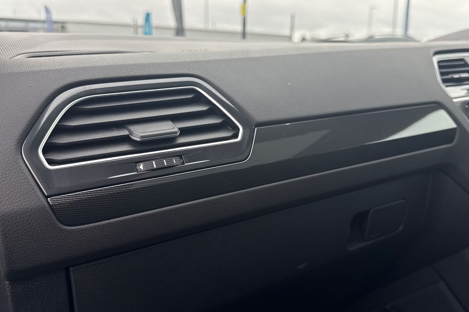 Used Volkswagen Tiguan 2020 for sale - 76476114: Photo 35