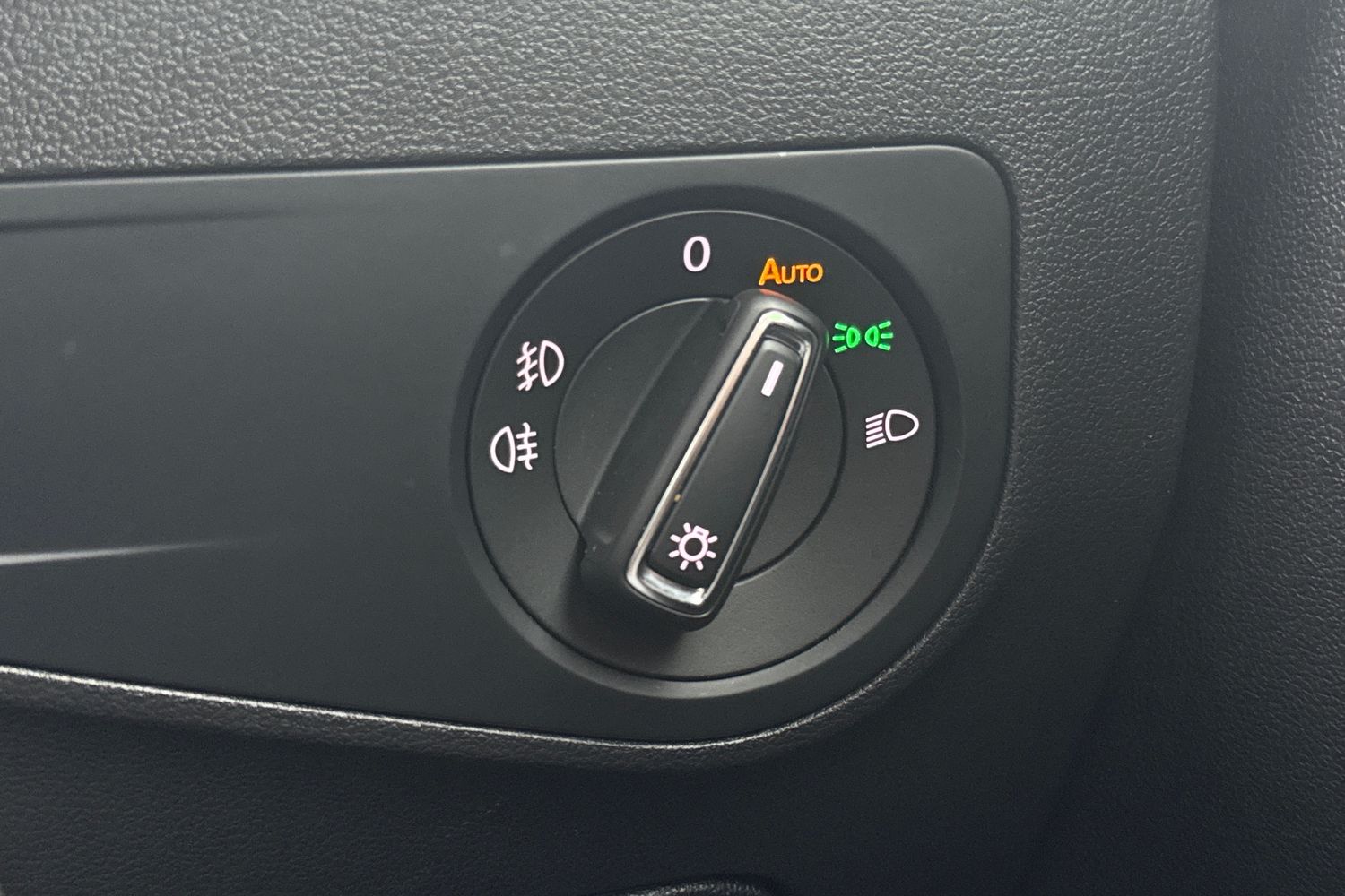 Used Volkswagen Tiguan 2020 for sale - 76476114: Photo 41